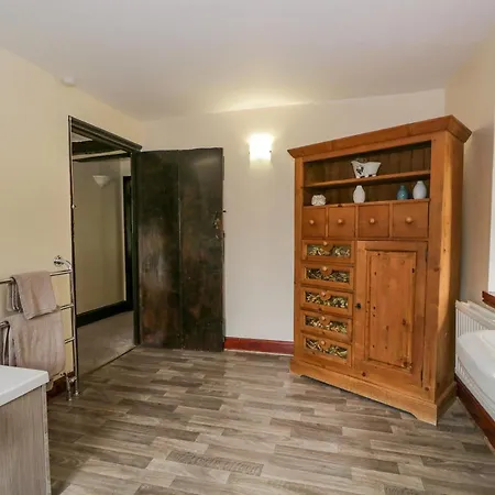 Ewedale Farm 펜션 울버스톤