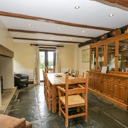 Semesterbostad Ewedale Farm *