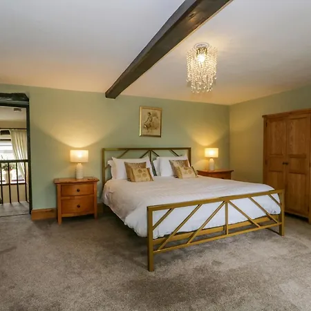 Semesterbostad Ewedale Farm